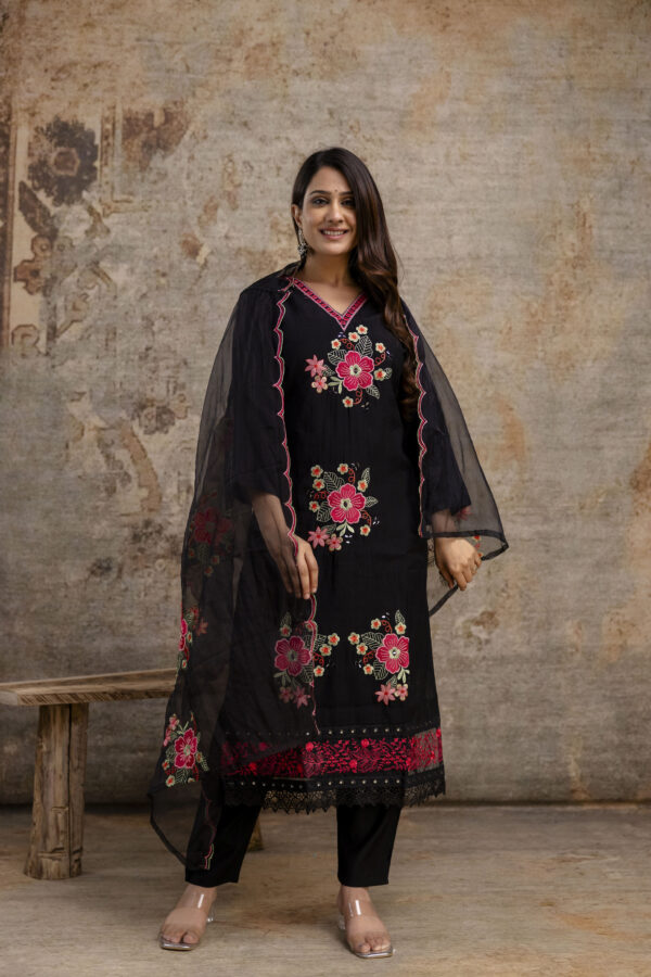 "Resham Work V-Gala Kurti with Simple Bottom & Heavy Resham Work Dupatta" - Image 6
