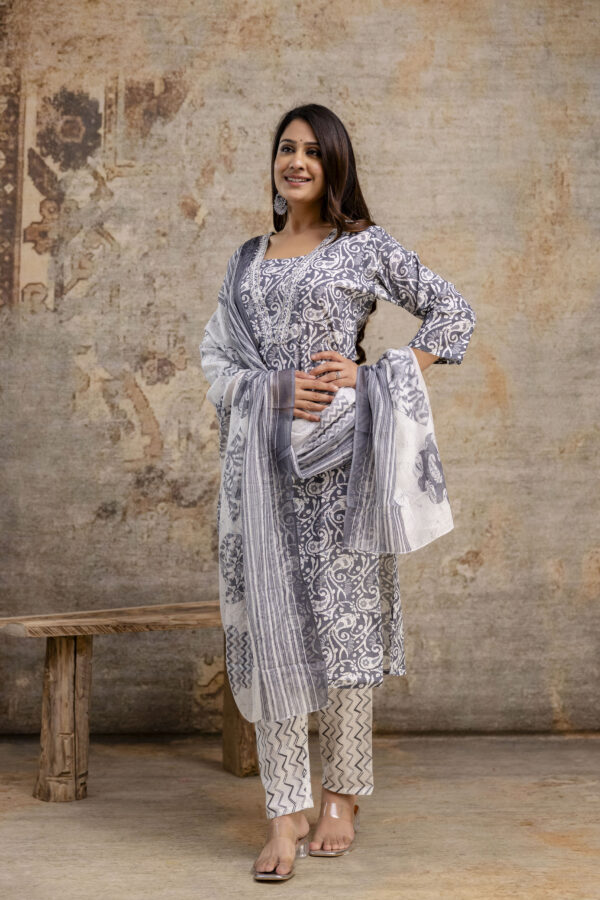 "Charming Printed Kurti with Embroidered Work, V-Neck, Printed Dupatta & Matching Printed Pants" - Image 5