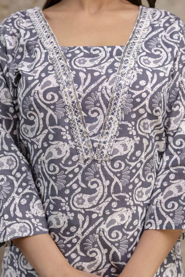 "Charming Printed Kurti with Embroidered Work, V-Neck, Printed Dupatta & Matching Printed Pants" - Image 2