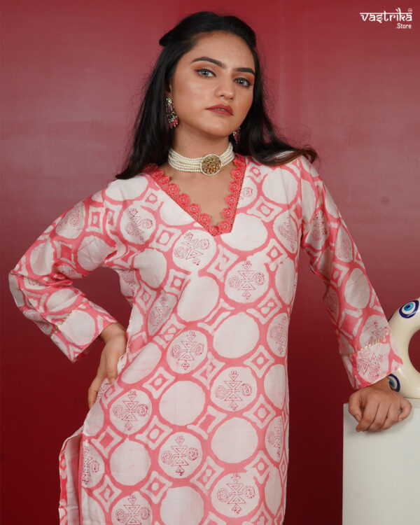 KURTI-CHANDERI SILK DUPATTA-CHANDERI SILK BOTTOM- CHANDERI SILK - Image 7