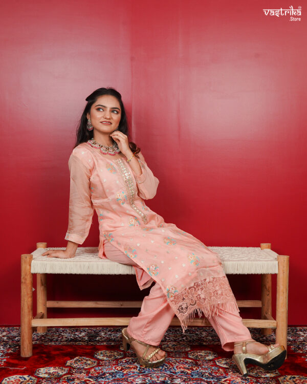 KURTI- ORGANZA DUPATTA- CHIFFON BOTTOM- SANTOON - Image 7