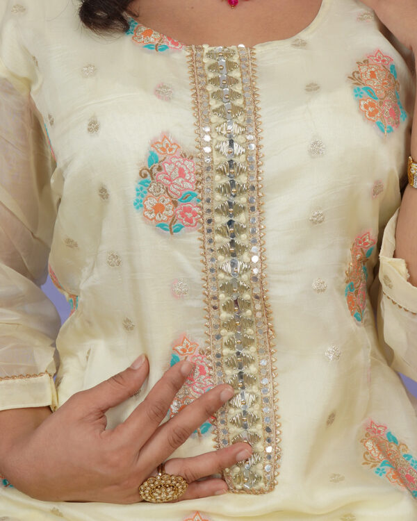 KURTI- ORGANZA DUPATTA- SHIFFON BOTTOM-PURE SILK - Image 8