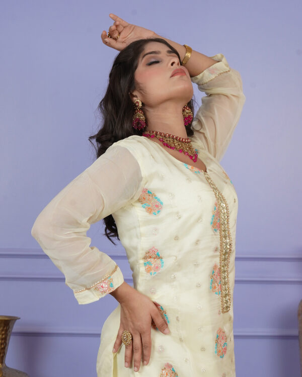 KURTI- ORGANZA DUPATTA- SHIFFON BOTTOM-PURE SILK - Image 9