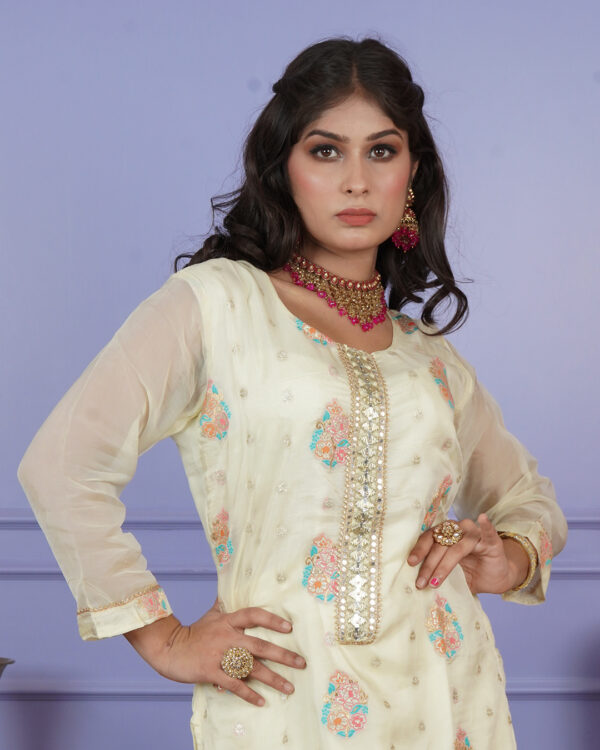 KURTI- ORGANZA DUPATTA- SHIFFON BOTTOM-PURE SILK - Image 10